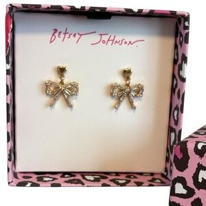 Betsey Johnson Dangly Bow Earrings Gold Tone Crystal New